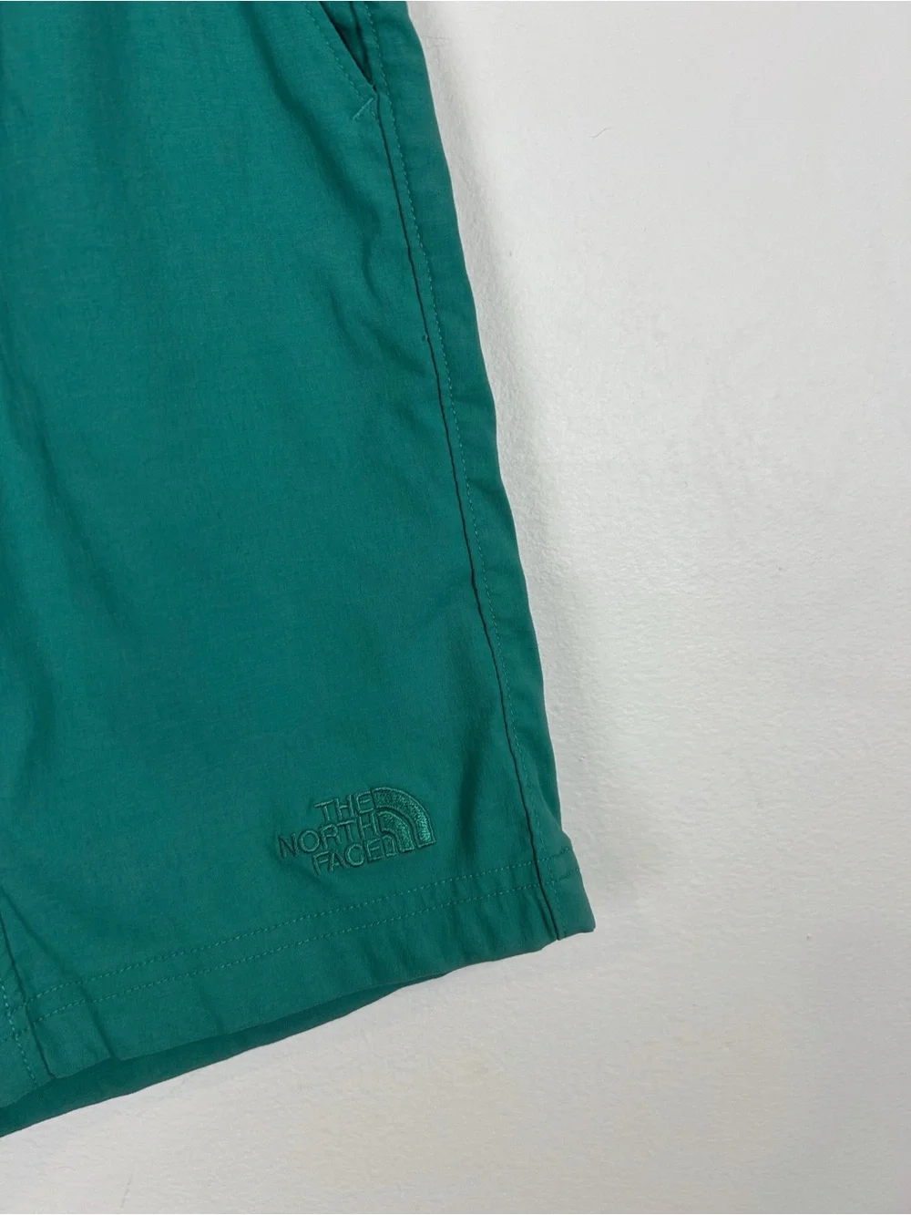 The North Face Class V Pull On Shorts Men's Size Medium Blue/Green